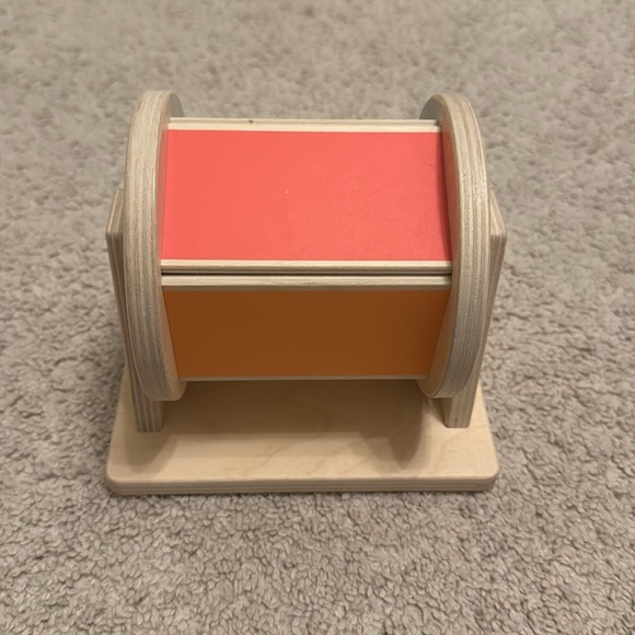 Lovevery Spinning Rainbow - Picture 3 of 5